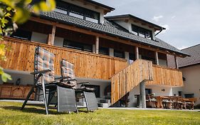 Podlipnik Apartments
